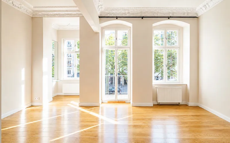Moderne und hochwertige 2-Zimmer-Altbauwohnung nahe Weinbergspark — photo 1